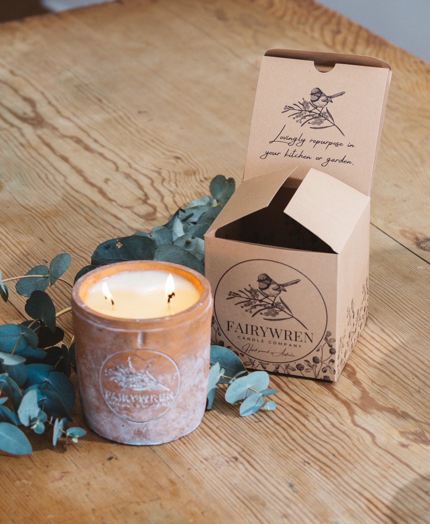 Sandalwood & Amber - Terracotta Candle