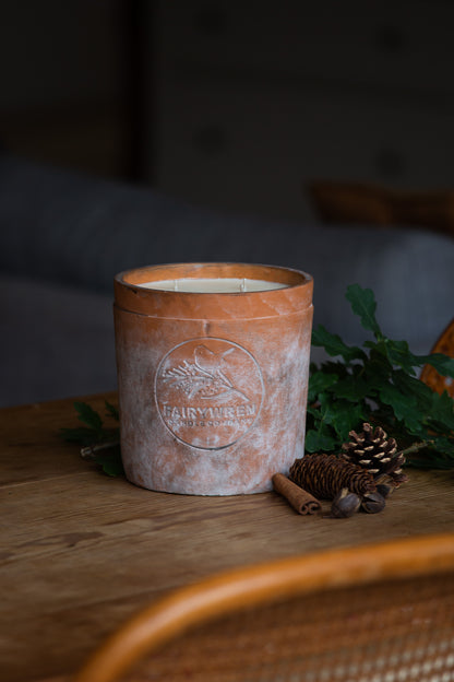 Mahogany & Oak - Terracotta Candle